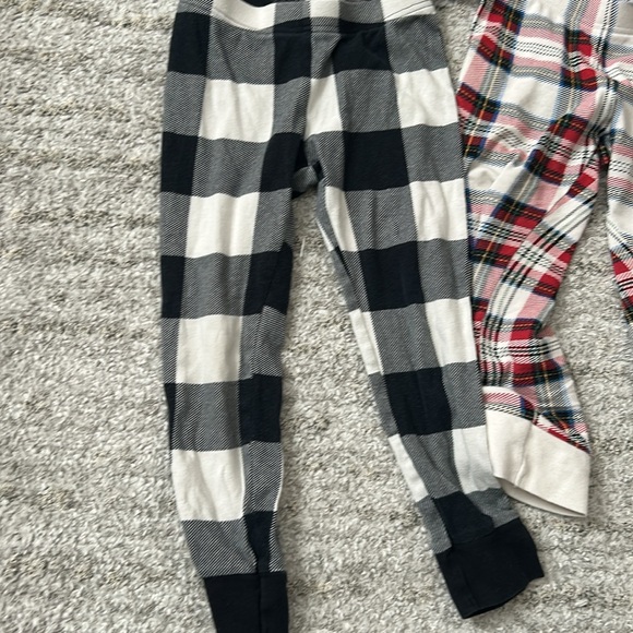 Old Navy Gender Neutral PJs SOME MARKER STAINS  Plaid Buffalo Check - Picture 5 of 8
